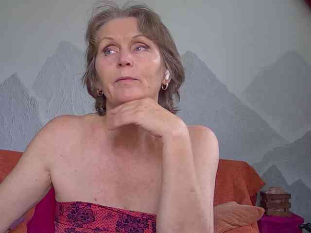 TeffiErotta live female cam on bongacams