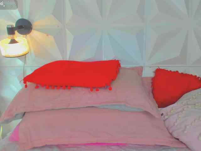 cutelatinaxxx webcam