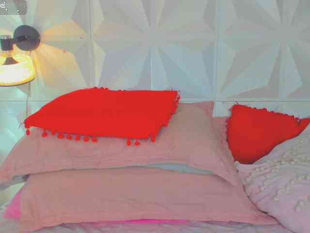cutelatinaxxx webcam