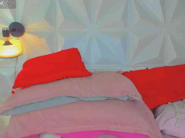 cutelatinaxxx webcam