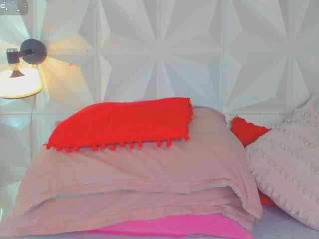 cutelatinaxxx webcam