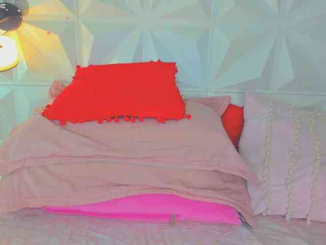 cutelatinaxxx webcam