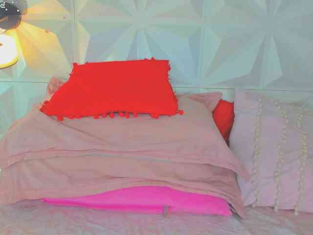 cutelatinaxxx webcam