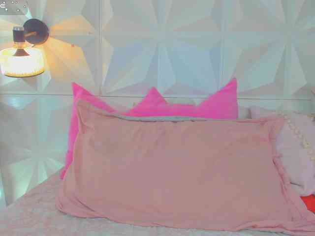 cutelatinaxxx webcam
