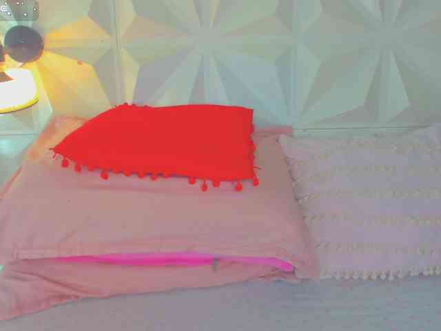 cutelatinaxxx webcam