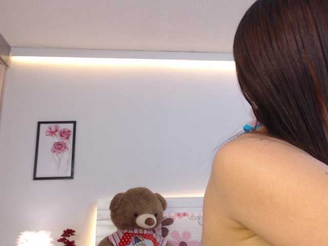 Joliet2 live cam on BongaCams
