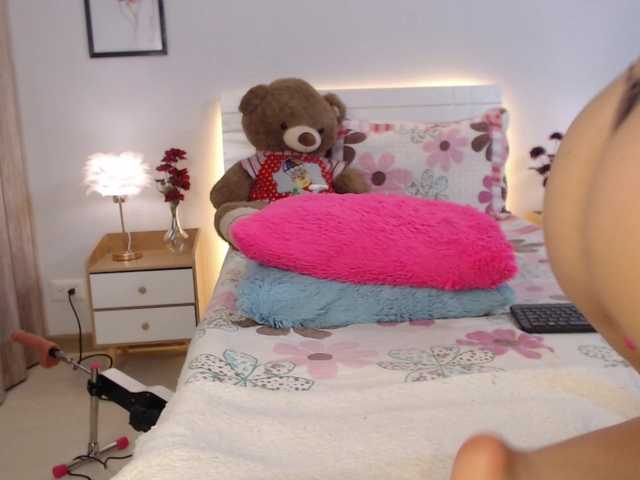 Joliet2 live cam on BongaCams