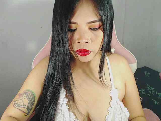 PinaySweetMommyxx webcam