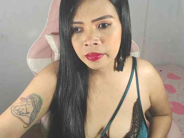 PinaySweetMommyxx webcam