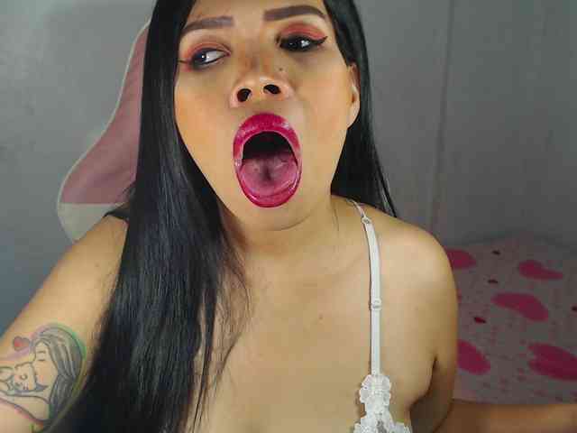PinaySweetMommyxx webcam
