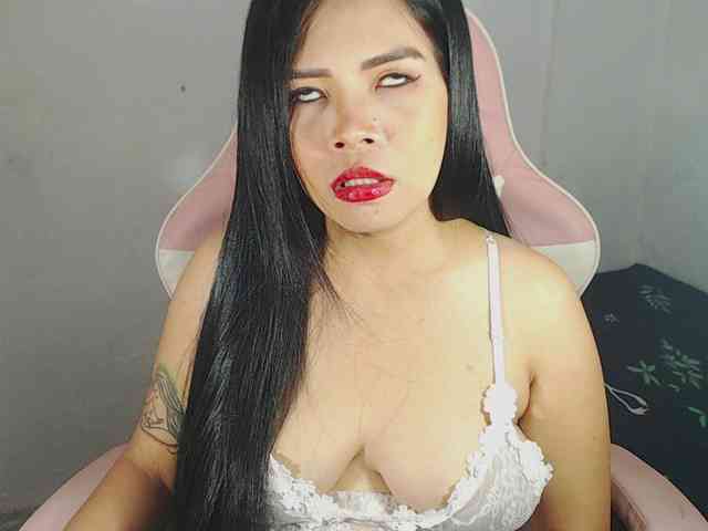 PinaySweetMommyxx webcam