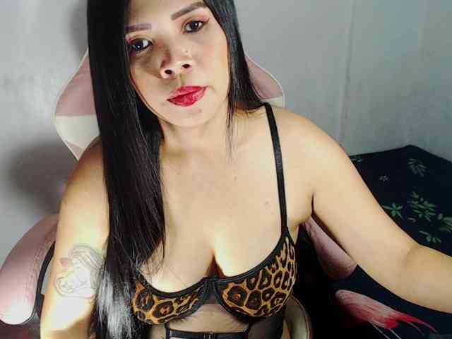 PinaySweetMommyxx webcam