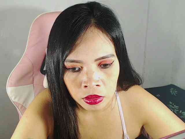 PinaySweetMommyxx webcam