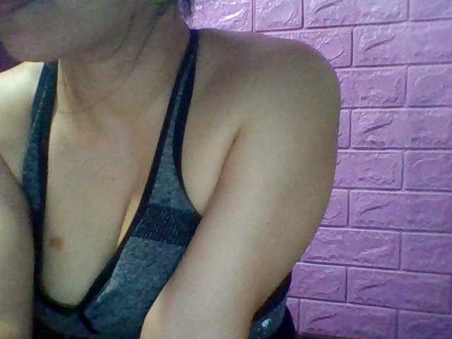 JangHi-22 — live female cam