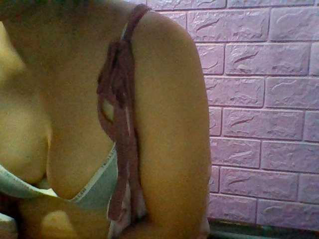 JangHi-22 live cam on BongaCams