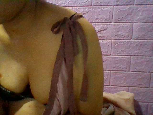JangHi-22 live cam on BongaCams