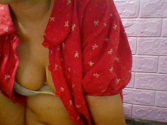 JangHi-22 live cam on BongaCams