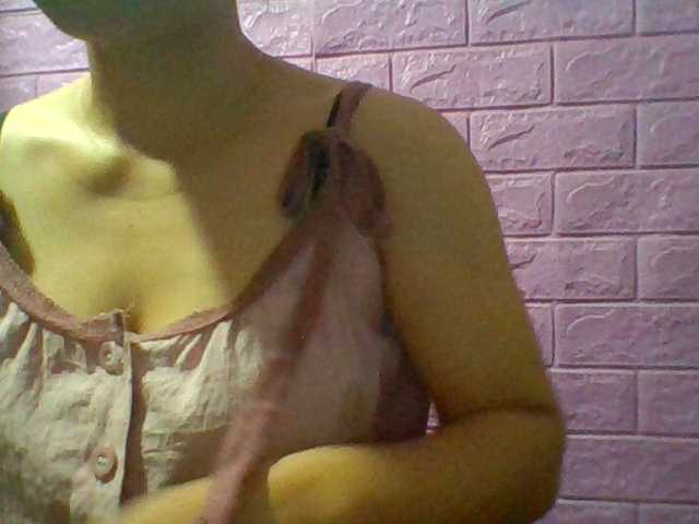 JangHi-22, en directo ahora en BongaCams