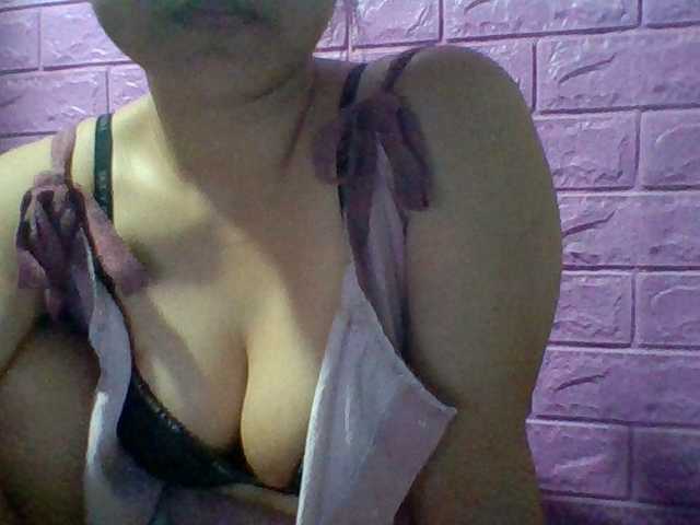 JangHi-22 live cam on BongaCams