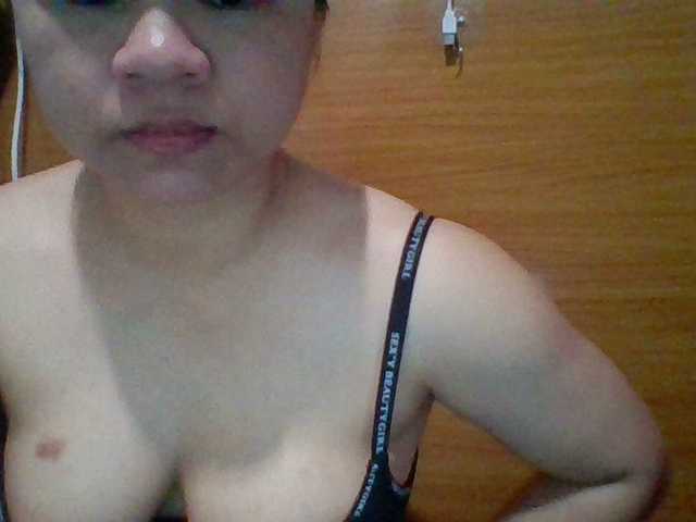 JangHi-22's BongaCams show and profile