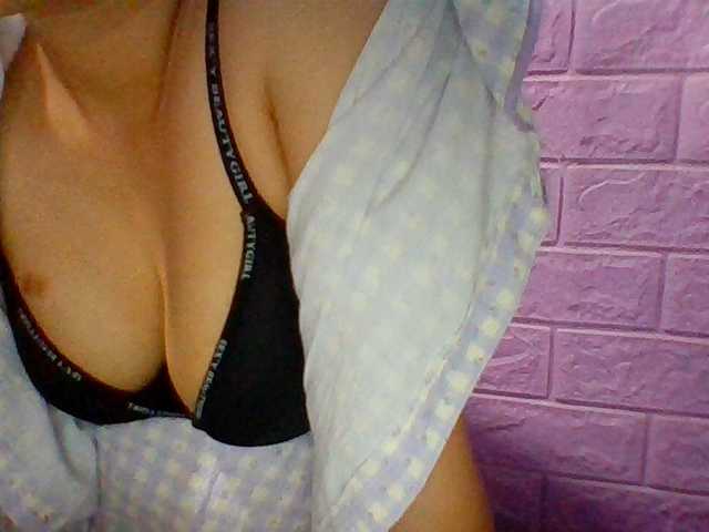 JangHi-22 live cam on BongaCams
