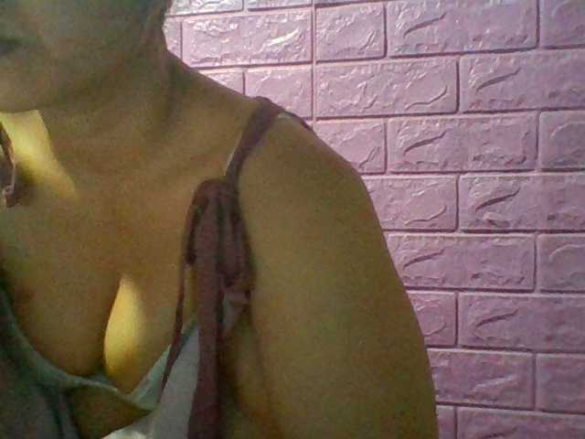 JangHi-22 live cam on BongaCams
