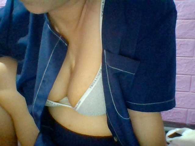 JangHi-22 live cam on BongaCams