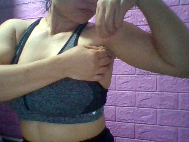 JangHi-22 — live female cam