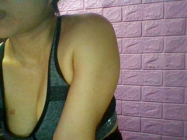 JangHi-22 live cam on BongaCams