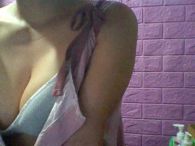 JangHi-22 live cam on BongaCams