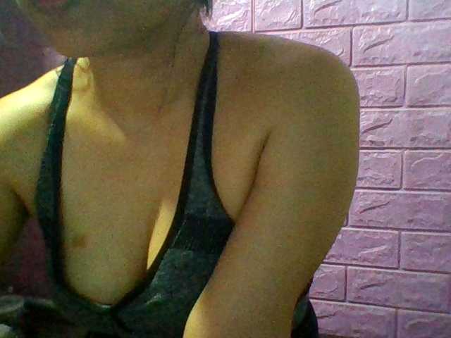 JangHi-22 — live female cam