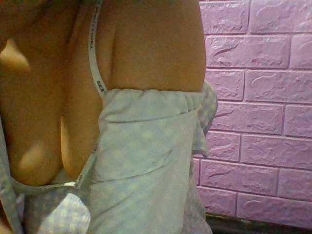 JangHi-22 live cam on BongaCams