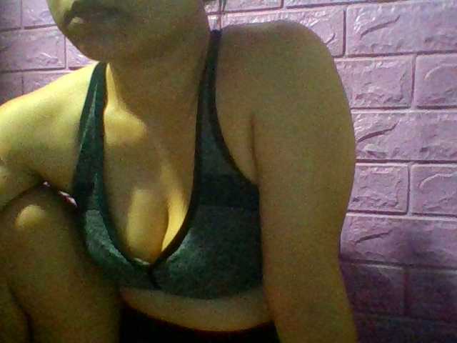 JangHi-22 live cam on BongaCams