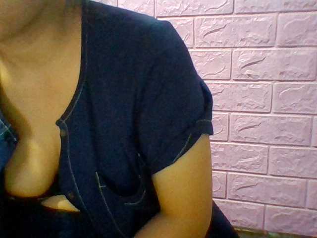 JangHi-22 live cam on BongaCams