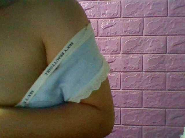 JangHi-22 live cam on BongaCams