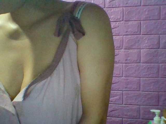 JangHi-22 live cam on BongaCams