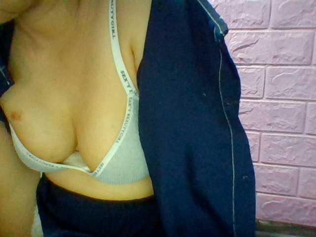JangHi-22 live cam on BongaCams