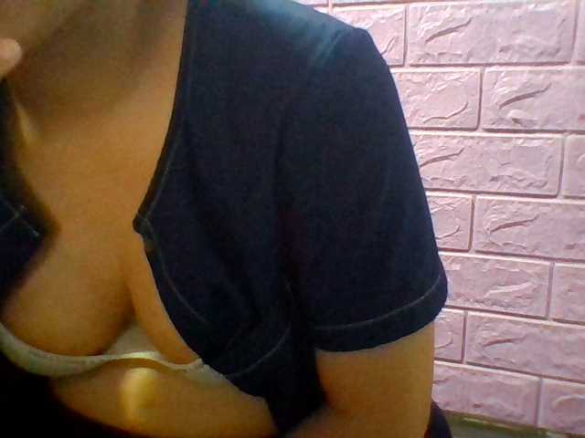 JangHi-22 live cam on BongaCams