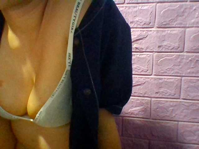 JangHi-22 live cam on BongaCams