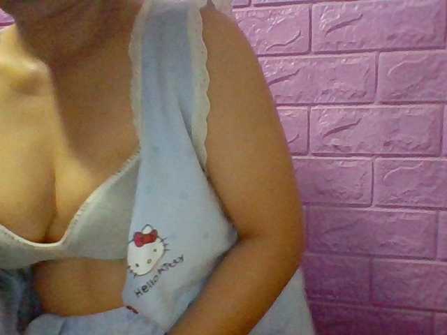 JangHi-22 live cam on BongaCams