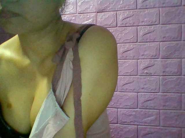 JangHi-22 live cam on BongaCams