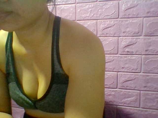 JangHi-22 live cam on BongaCams