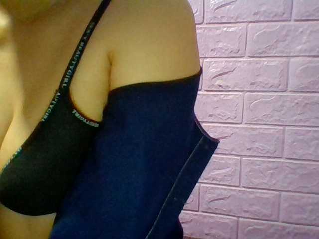 JangHi-22 live cam on BongaCams