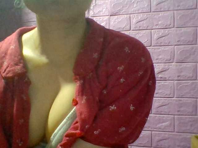 JangHi-22 live cam on BongaCams