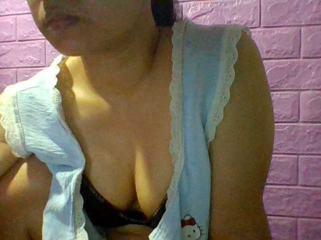 JangHi-22 live cam on BongaCams