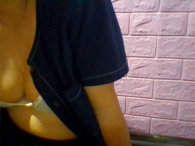 JangHi-22 live cam on BongaCams