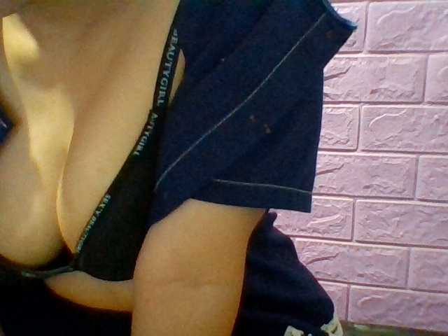 JangHi-22 live cam on BongaCams