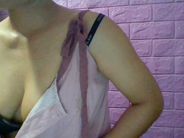 JangHi-22 live cam on BongaCams