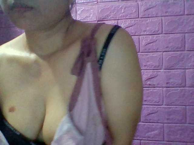 JangHi-22 live cam on BongaCams