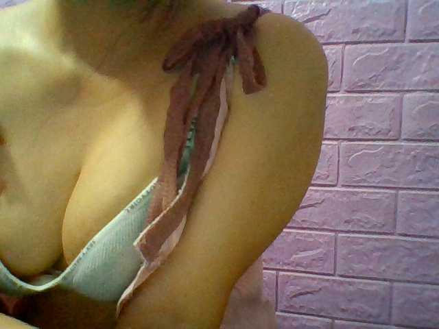JangHi-22 live cam on BongaCams